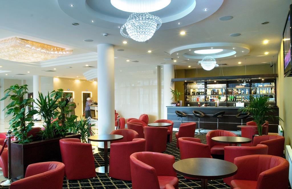 Ambasador Centrum Лодзь Экстерьер фото